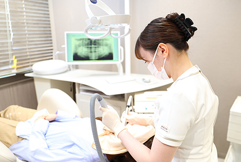 矯正治療中のお口の健康を守り幅広い治療にも対応